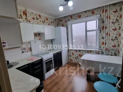 3-бөлмелі пәтер · 69.3 м² · 4/10 қабат, Би-Боранбай, бағасы: 28 млн ₸ в Семее
