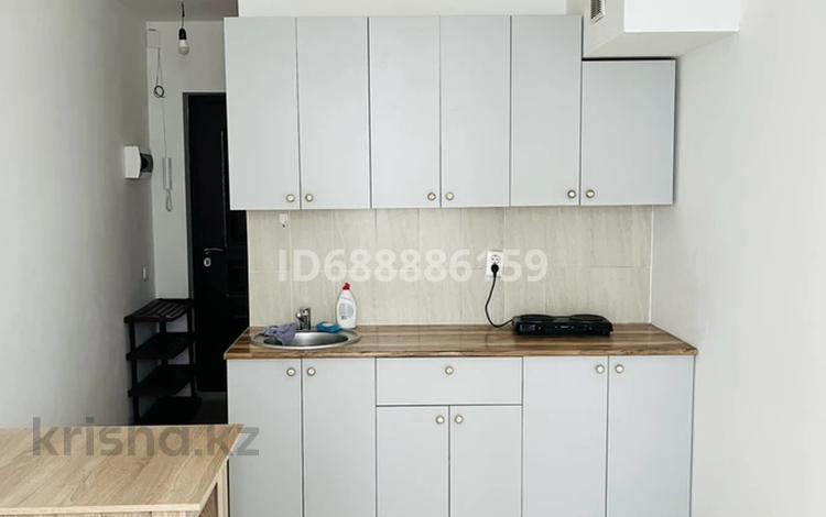 1-комнатная квартира, 17 м², 2/9 этаж помесячно, Райымбек Батыр 277 — Возле магнума Думан