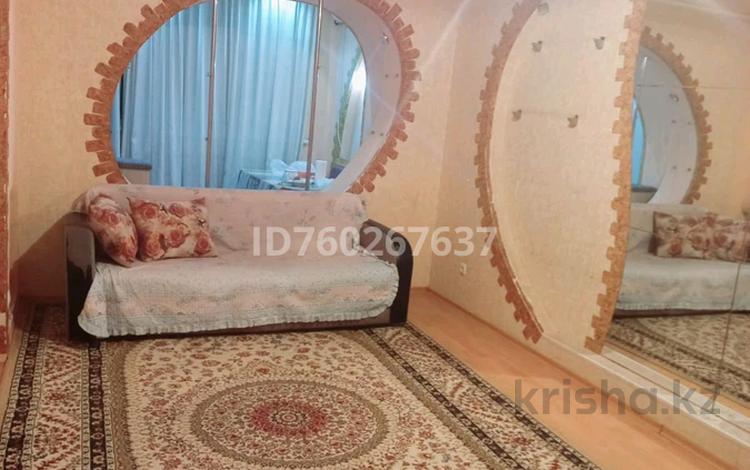 3-комнатная квартира · 68 м² · 3/4 этаж, Казыбек би 108 — Центр Обл акимат за 28 млн 〒 в Таразе — фото 2