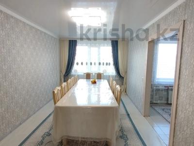Продажа квартир в Карагандинской обл.: 3-комнатная квартира · 85 м² · 5/9 этаж, Ч.Валиханова 9 — 4 микрорайон за 25 млн 〒 3-комнатная квартира · 85 м² · 5/9 этаж, Ч.Валиханова 9 — 4 микрорайон за 25 млн 〒 в Темиртау