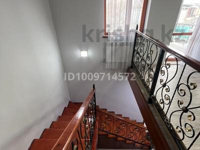 Отдельный дом · 4 комнаты · 130 м², мкр Таусамалы — Рахымбай ханалы за 380 000 〒 в Алматы, Наурызбайский р-н
