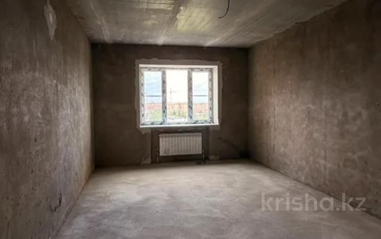 3-комнатная квартира · 106 м² · 8/8 этаж, мкр. Алтын орда за 36.8 млн ₸ в Актобе — фото 5