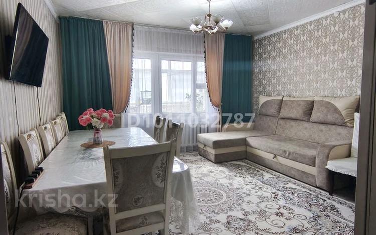 2-комнатная квартира · 50 м² · 1/5 этаж, Мерей 8 — Старый базар,211 мектеп,запад та орналаскан за 12.5 млн 〒 в  — фото 2