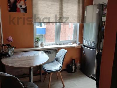 Продажа квартир в Восточно-Казахстанской обл.: 1-комнатная квартира, 33.2 м², 5/5 этаж, 4 микрорайон 6 за 7 млн 〒 1-комнатная квартира, 33.2 м², 5/5 этаж, 4 микрорайон 6 за 7 млн 〒 в Риддере