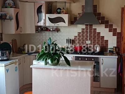 Отдельный дом · 3 комнаты · 98 м² · 10 сот., Жумабаева за 26.5 млн ₸ в Бишкуле (Бесколь)