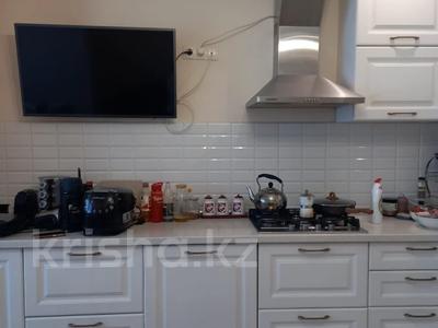 2-бөлмелі пәтер · 64.4 м² · 8/9 қабат, макатаева, бағасы: 58 млн ₸ в Алматы, Медеуский р-н