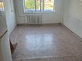 1 бөлме · 18 м² · 3/5 қабат, 2 ш/а., Братья Жубановых 257, бағасы: 30 000 ₸ в Актобе, мкр 8
