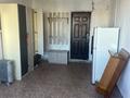 1 бөлме · 18 м² · 3/5 қабат, 2 ш/а., Братья Жубановых 257, бағасы: 30 000 ₸ в Актобе, мкр 8 — фото 2