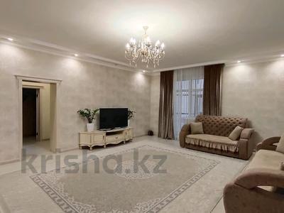 Аренда квартир в Астане: 4-комнатная квартира, 135 м², 2/4 этаж помесячно, Айганым за 450 000 〒 4-комнатная квартира, 135 м², 2/4 этаж помесячно, Айганым за 450 000 〒 в Астане, Нура р-н