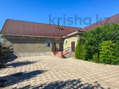 Отдельный дом · 7 комнат · 232.8 м² · 10 сот., Жил. масс. Северо-Западный 17/4 - ул. Алимжанова за 65 млн 〒 в Талдыкоргане