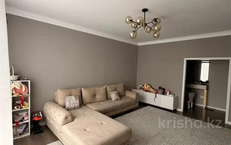 2-бөлмелі пәтер · 70 м² · 11/16 қабат, Санжара Асфендиярова 2 — ГОРЯЧКА, бағасы: 44 млн ₸ в Астане, Нура р-н — фото 8