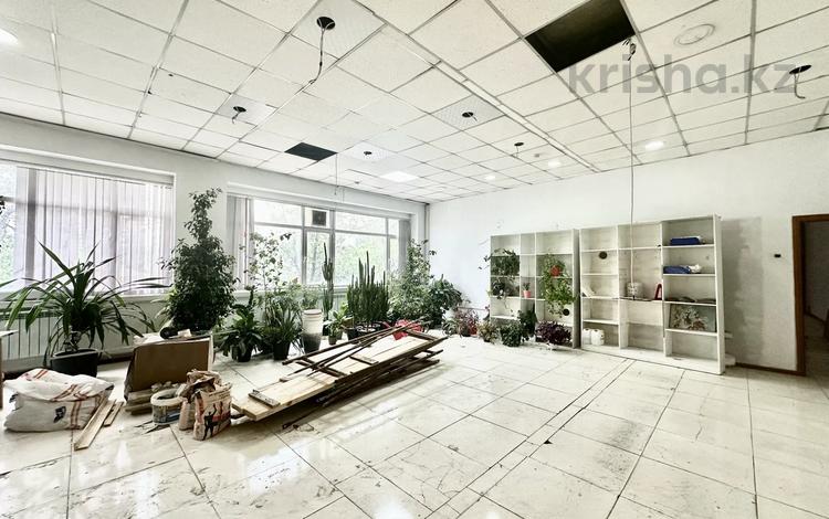Свободное назначение, офисы · 350 м² за 2.1 млн ₸ в Алматы, Жетысуский р-н — фото 13