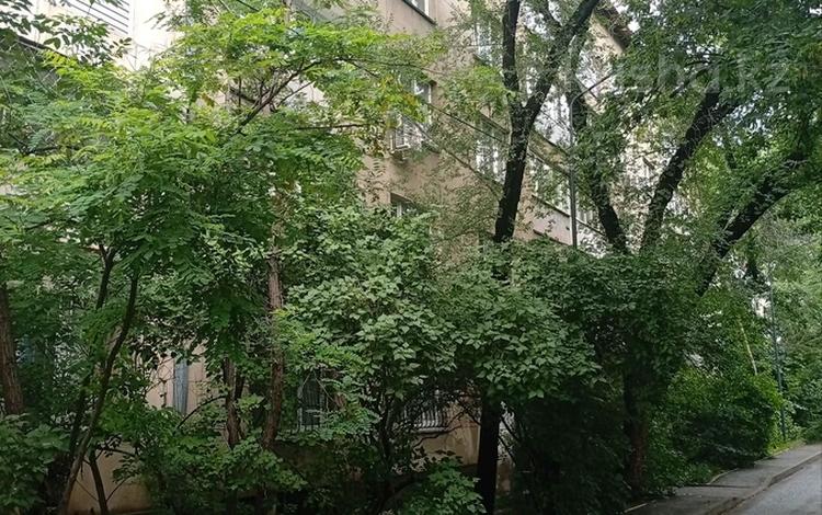 3-бөлмелі пәтер · 85 м² · 4/5 қабат, Жарокова 167 — Ведомственный дом качественной постройки, бағасы: 70 млн ₸ в Алматы, Бостандыкский р-н — фото 2