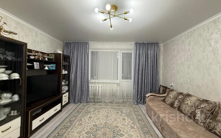 3-комнатная квартира · 63 м² · 4/10 этаж, мкр Юго-Восток, Гульдер-1 за 28.3 млн ₸ в Караганде, Казыбек би р-н — фото 2