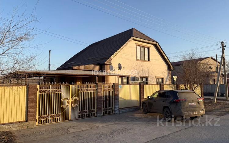 Отдельный дом · 5 комнат · 180 м² · 10 сот., мкр Береке, Аманат 4 за 42 млн 〒 в Атырау — фото 2