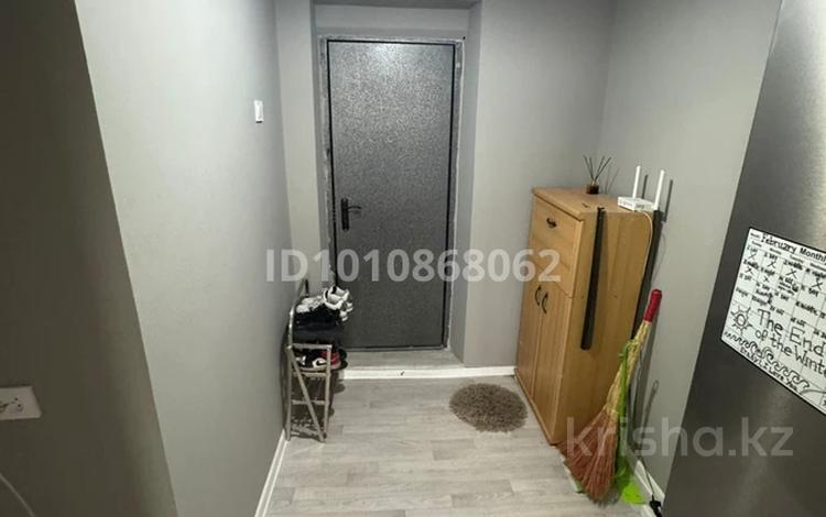 1-комнатная квартира · 30.9 м² · 3/3 этаж, 18 мкр 13 — Напротив колледжа,магазин Зайсан за 15 млн ₸ в Конаеве — фото 9