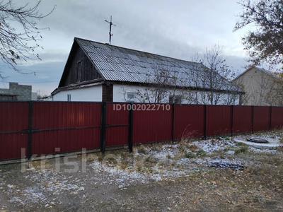 Продажа домов и дачи в Карагандинской обл.: Отдельный дом · 4 комнаты · 99 м² · 1101 сот., Айнабекова 14 — Айнабекова и Мынбаева за 9.5 млн 〒 Отдельный дом · 4 комнаты · 99 м² · 1101 сот., Айнабекова 14 — Айнабекова и Мынбаева за 9.5 млн 〒 в Киевке
