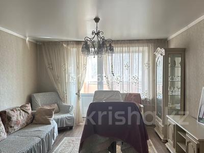 4-комнатная квартира · 80 м² · 5/5 этаж, Кабанбай батыра 93 за 350 000 〒 в Усть-Каменогорске