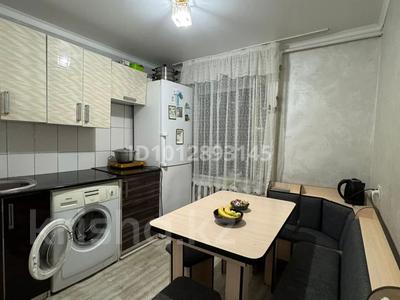 2-бөлмелі пәтер · 48 м² · 3/3 қабат, Агыбай батыра 8, бағасы: 30 000 ₸ в Приозёрске