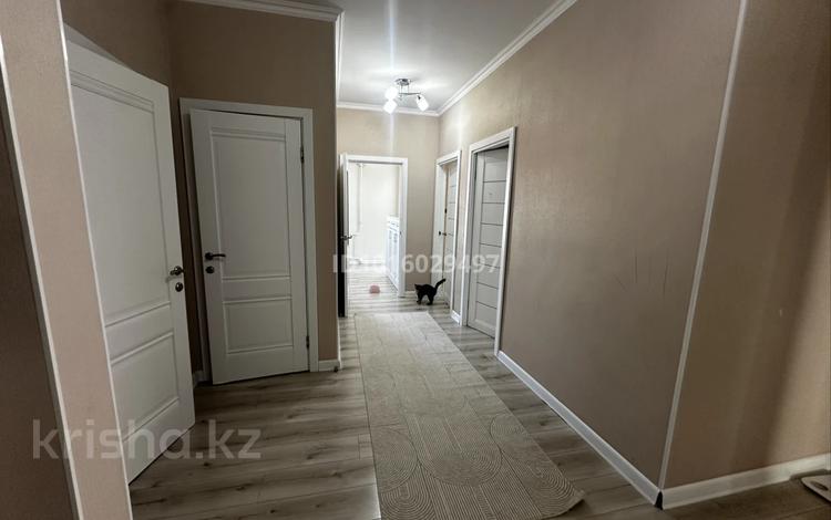 4-комнатная квартира · 109 м² · 9/9 этаж, мкр Самал-2, Сатпаева 29 — Кулманова за 470 000 ₸ в Атырау — фото 2