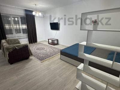 1-бөлмелі пәтер · 50 м² · 4/6 қабат, мкр. Алтын орда, Мангелик ел 20/2, бағасы: 10 000 ₸ в Актобе