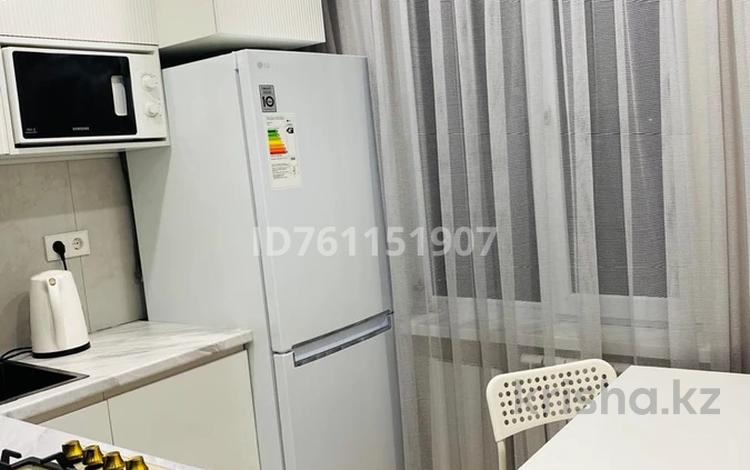 2-комнатная квартира · 45 м² · 3/5 этаж, мкр Казахфильм 8 — Исеналиева - Альфараби за 330 000 ₸ в Алматы, Бостандыкский р-н — фото 2