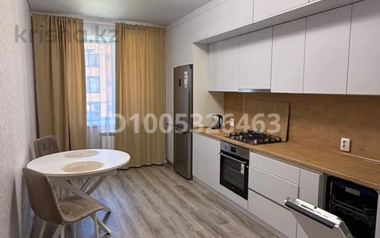 1-бөлмелі пәтер · 42 м² · 2/5 қабат, Мкр. Береке 47 — ТЦ Плаза, бағасы: 200 000 〒 в Костанае — фото 2