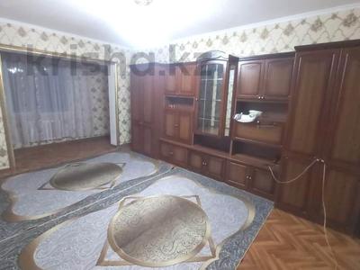Аренда квартир в Шымкенте: 3-комнатная квартира · 70 м² · 2/5 этаж · помесячно, мкр Восток 111 за 170 000 〒 3-комнатная квартира · 70 м² · 2/5 этаж · помесячно, мкр Восток 111 за 170 000 〒 в Шымкенте, Аль-Фарабийский р-н