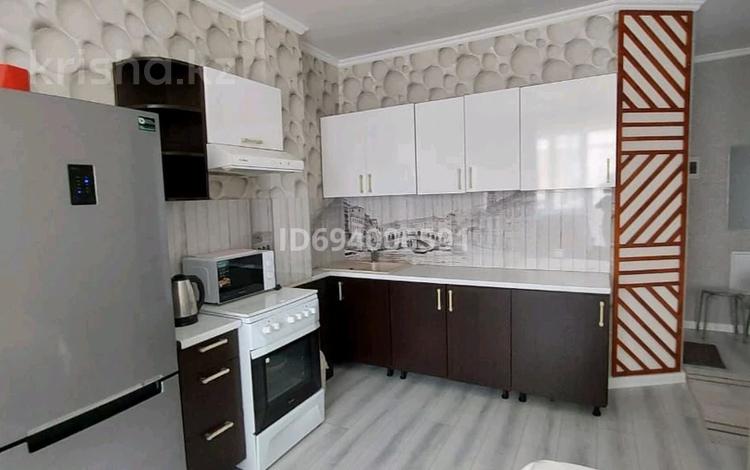 1-комнатная квартира · 44 м² · 6/9 этаж, Толе би 55 — Недалеко от Ханшатыра за 10 000 〒 в Астане, Есильский р-н — фото 7