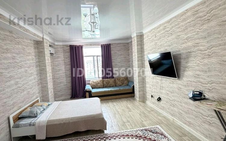 1-комнатная квартира · 60 м² · 4/9 этаж, 17-й мкр 46 за 10 000 ₸ в Актау — фото 30