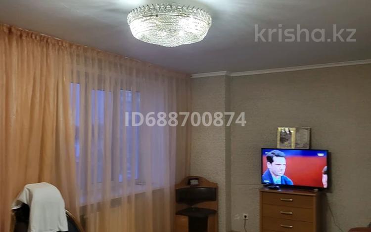 2-комнатная квартира, 62 м², 4/10 этаж, Бекхожин/усольский 7 за 26 млн 〒 в Павлодаре — фото 2