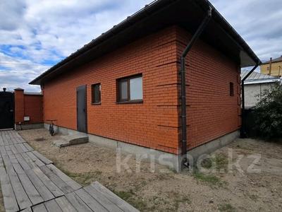 Отдельный дом · 4 комнаты · 188 м² · 10 сот., Азильхана Нуршайыкова 72 за 152.5 млн ₸ в Семее