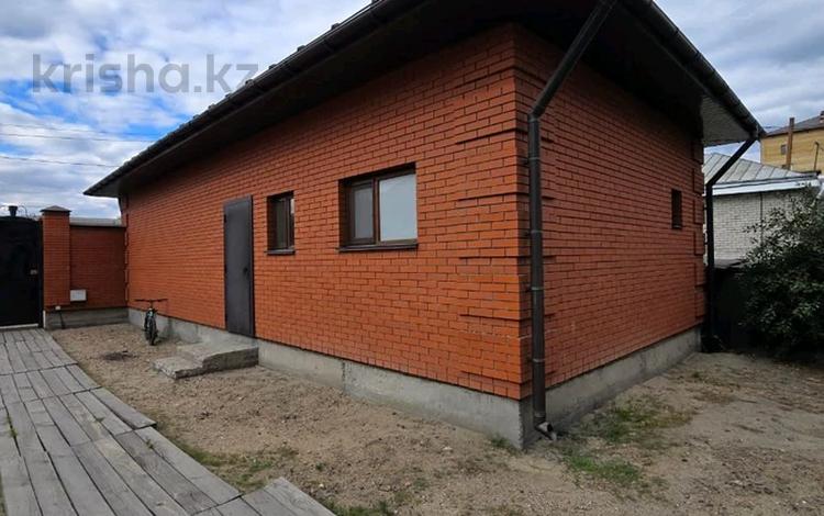 Отдельный дом · 4 комнаты · 188 м² · 10 сот., Азильхана Нуршайыкова 72 за 152.5 млн ₸ в Семее — фото 2