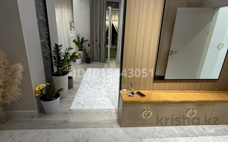 2-комнатная квартира · 71 м² · 1/9 этаж, 14-й мкр за 60 млн ₸ в Актау — фото 2