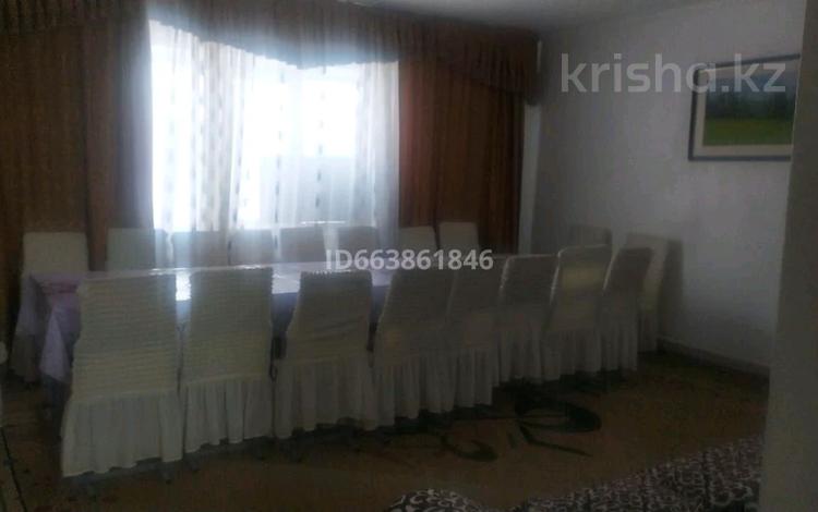 Жеке үй · 5 бөлме · 200 м², Рылеева, бағасы: 55 000 〒 в Усть-Каменогорске — фото 10