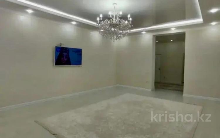 3-комнатная квартира · 137 м² · 4/5 этаж, мкр. Алтын орда за 41 млн ₸ в Актобе — фото 2