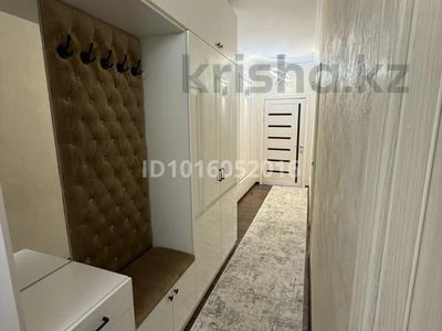 5-комнатная квартира · 110 м² · 5/5 этаж, 12-й мкр 7 за 300 000 ₸ в Актау