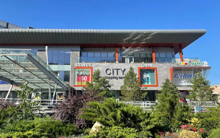 Свободное назначение, офисы, магазины и бутики, общепит, развлечения · 1135 м² за 6 млн 〒 в Актобе — фото 2