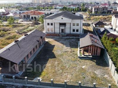 Отдельный дом · 10 комнат · 1200 м² · 30 сот., Депутатский городок за 625 млн 〒 в Астане, Алматы р-н