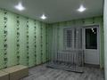 1-комнатная квартира · 35 м² · 5/5 этаж, Мухита 99 — Продам одно комнатную квартиру по улице мухита 99 2 подъезда чистый ухоженный тихий район рядом школа садик остановка за 13 млн ₸ в Уральске, мкр Школьник