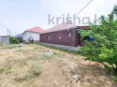 Продажа домов и дачи в Жетысу обл.: Отдельный дом · 4 комнаты · 100 м² · 7 сот., Подобедова 10 за 24 млн 〒 Отдельный дом · 4 комнаты · 100 м² · 7 сот., Подобедова 10 за 24 млн 〒 в Талдыкоргане