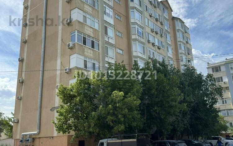 2-комнатная квартира · 63.3 м² · 7/9 этаж, Сатпаева 5Б — Академия за 21.5 млн ₸ в Атырау — фото 2