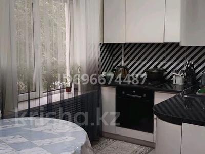 3-комнатная квартира, 64 м², 2/5 этаж, Дукенулы 28 — Дукенулы - Айманова за 29.5 млн 〒 в Астане, Сарыарка р-н