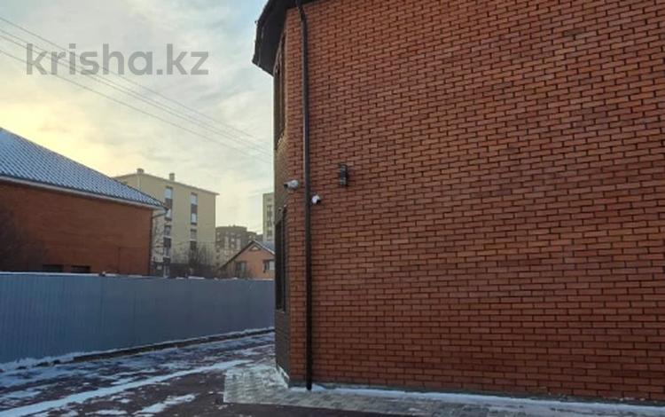 Отдельный дом · 5 комнат · 232.6 м² · 7.3 сот., Елемесова за 120 млн 〒 в Кокшетау — фото 11