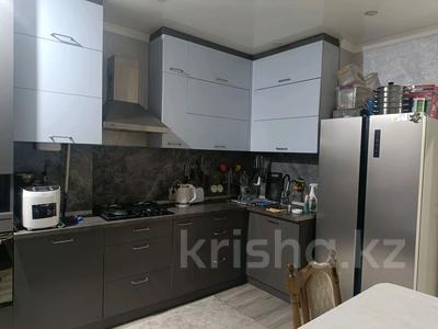 3-бөлмелі пәтер · 80 м² · 3/9 қабат, мкр Аксай-3А — Толе -би Момышулы ЖК Аксай, бағасы: 45.5 млн ₸ в Алматы, Ауэзовский р-н