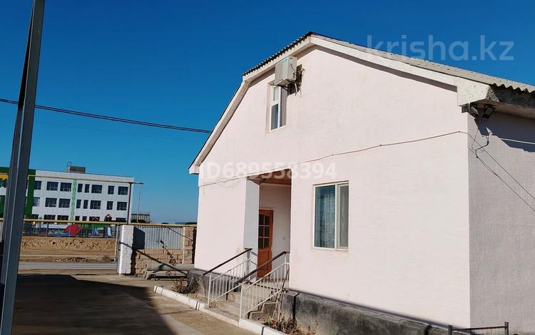 Жеке үй · 6 бөлме · 200 м² · 10 жүзд., 3 79 — Ақмаржан дүкенінің бойында орналасқан, жаңа мектеп құрылысы жанында, бағасы: ~ 19.6 млн ₸ в Батыре — фото 93