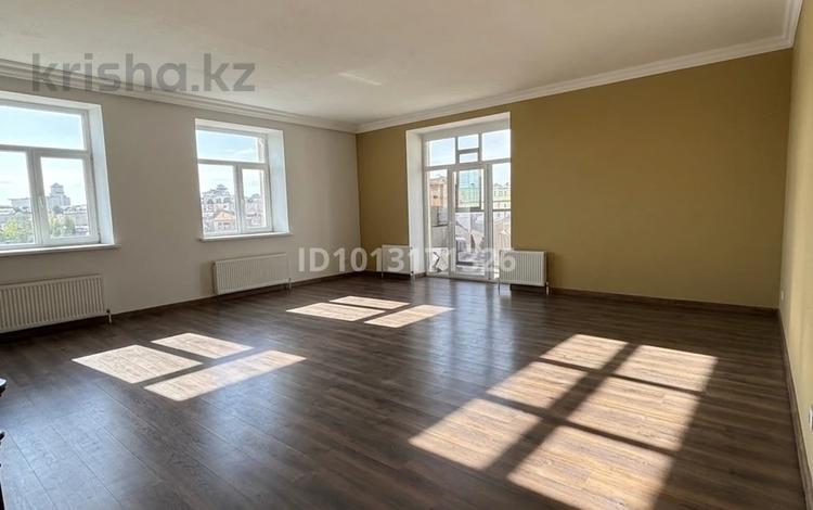 4-бөлмелі пәтер · 228.6 м² · 3/6 қабат, Шоссе Коргалжын 11, бағасы: 96 млн ₸ в Астане, Нура р-н — фото 4