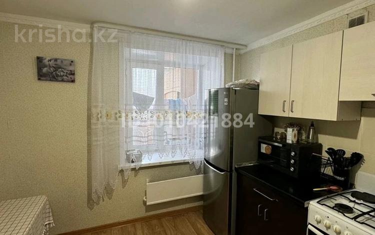 2-бөлмелі пәтер · 43 м² · 3/9 қабат, Аблай хана 16 — проспект, бағасы: 13.5 млн ₸ в Кокшетау — фото 2