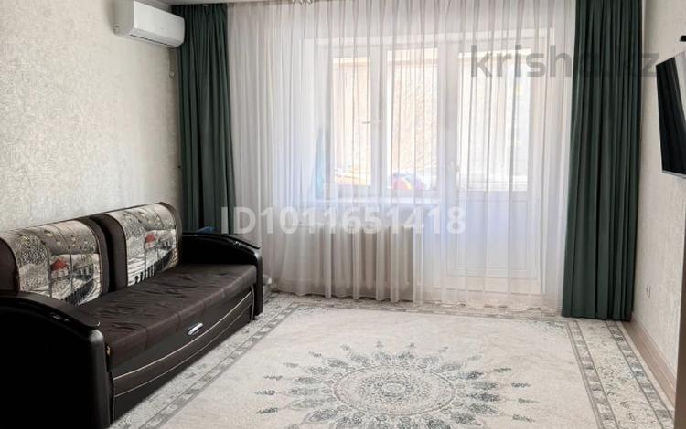3-комнатная квартира · 71 м² · 2/5 этаж, мкр Астана 26 за 29.5 млн ₸ в Уральске — фото 10