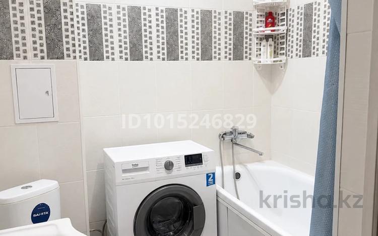 1-комнатная квартира · 35 м² · 3/6 этаж, 17-й мкр 90 за 120 000 ₸ в Актау — фото 2
